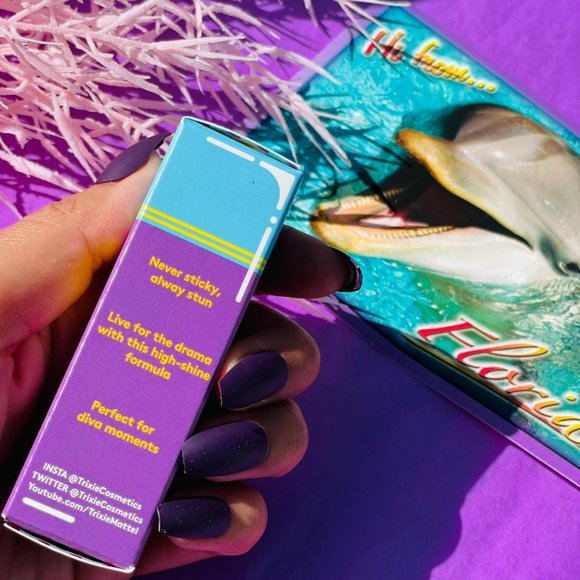 Trixie Back to the Fuchsia - Synth Gloss 💜 💜 - Picture 6 of 9